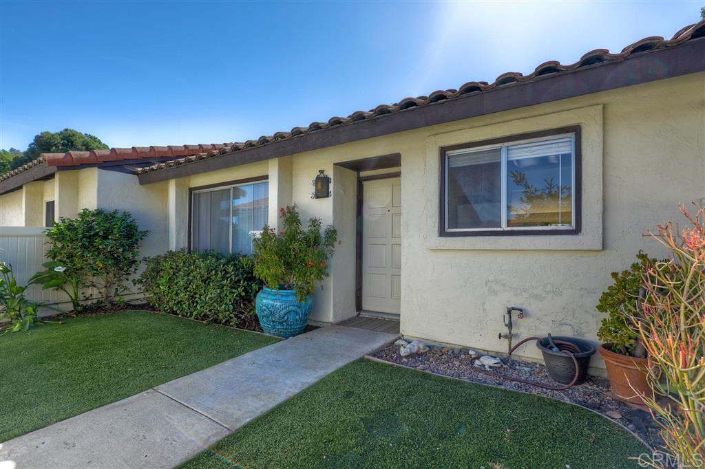 1811 Belle Grove Road Encinitas, CA 92024 - Photo 2 of 22
