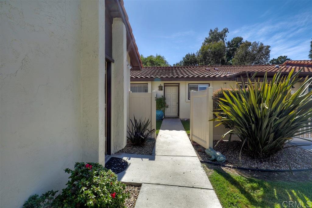 1811 Belle Grove Road Encinitas, CA 92024 - Photo 14 of 22