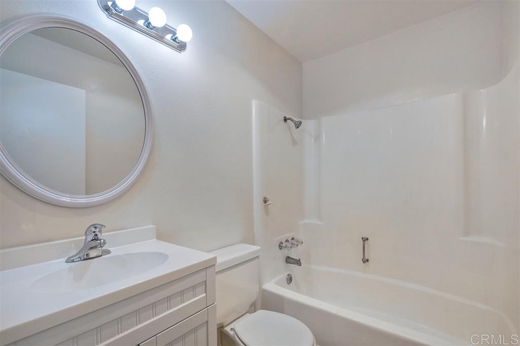 1811 Belle Grove Road Encinitas, CA 92024 - Photo 7 of 22