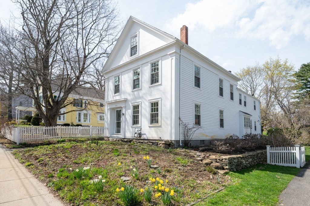 104 River Road Merrimac, MA 01860 - Photo 1 of 41