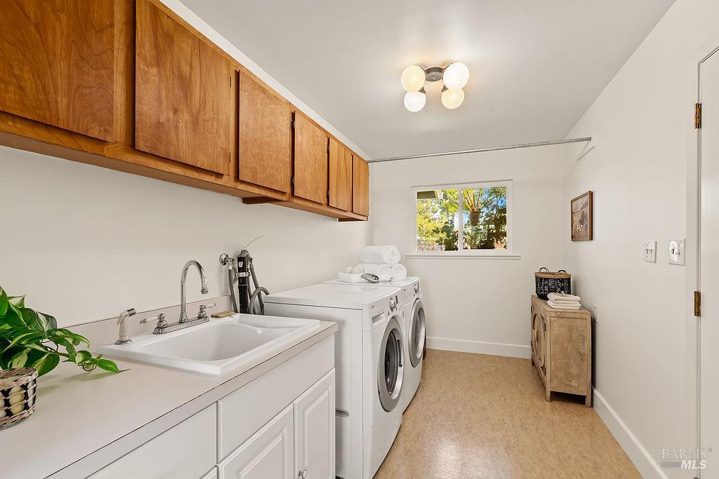 878 Pauline Court Santa Rosa, CA 95401 - Photo 12 of 36