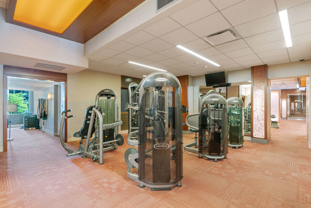 400 East Randolph Street, Unit 2525 Chicago, IL 60601 - Photo 23 of 23 a view of a room with gym equipment