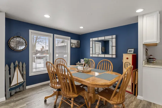 $350,000 | 31486 County Line Road, Dowagiac, MI 49047