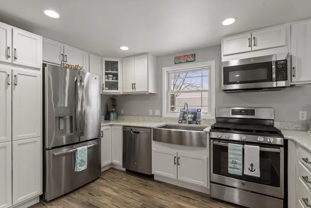 $350,000 | 31486 County Line Road, Dowagiac, MI 49047