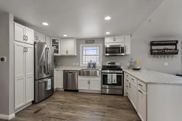 $350,000 | 31486 County Line Road, Dowagiac, MI 49047