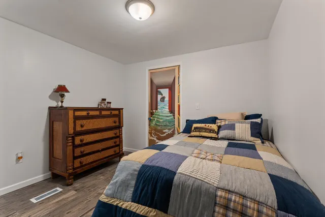 $350,000 | 31486 County Line Road, Dowagiac, MI 49047