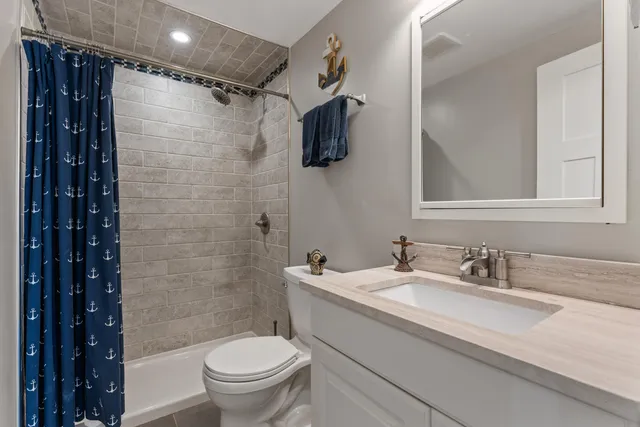 $350,000 | 31486 County Line Road, Dowagiac, MI 49047