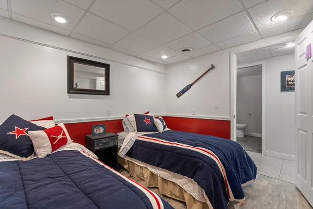 $350,000 | 31486 County Line Road, Dowagiac, MI 49047