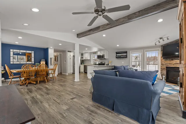 $350,000 | 31486 County Line Road, Dowagiac, MI 49047