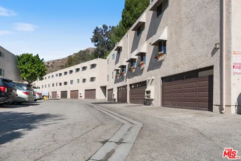 a large building with a street