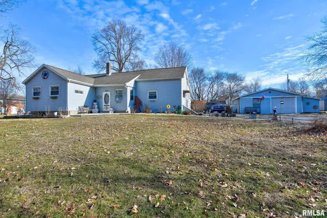 $144,900 | 301 South Curtis Street, Edinburg, IL 62531