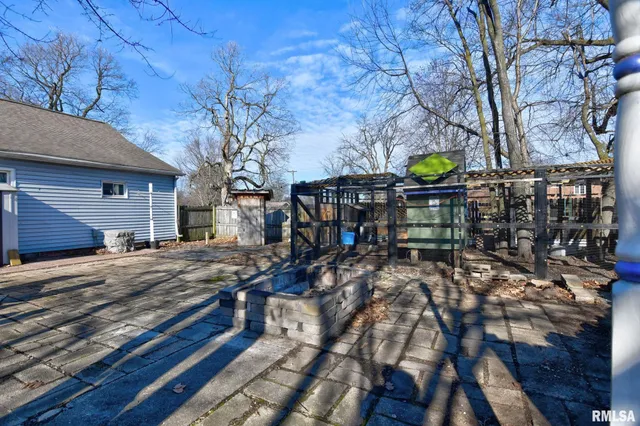 $144,900 | 301 South Curtis Street, Edinburg, IL 62531