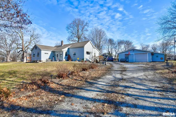 $144,900 | 301 South Curtis Street, Edinburg, IL 62531