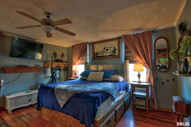 $144,900 | 301 South Curtis Street, Edinburg, IL 62531