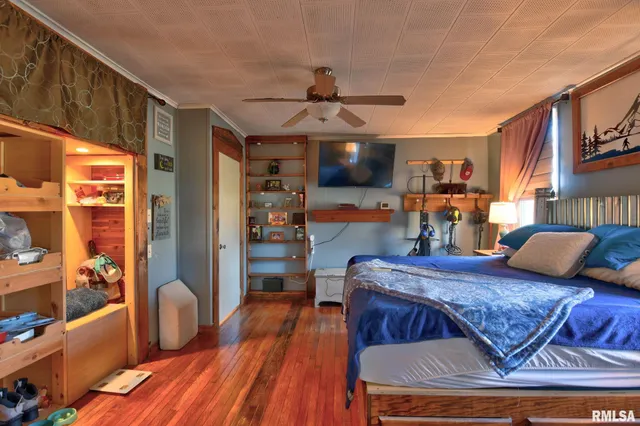 $144,900 | 301 South Curtis Street, Edinburg, IL 62531