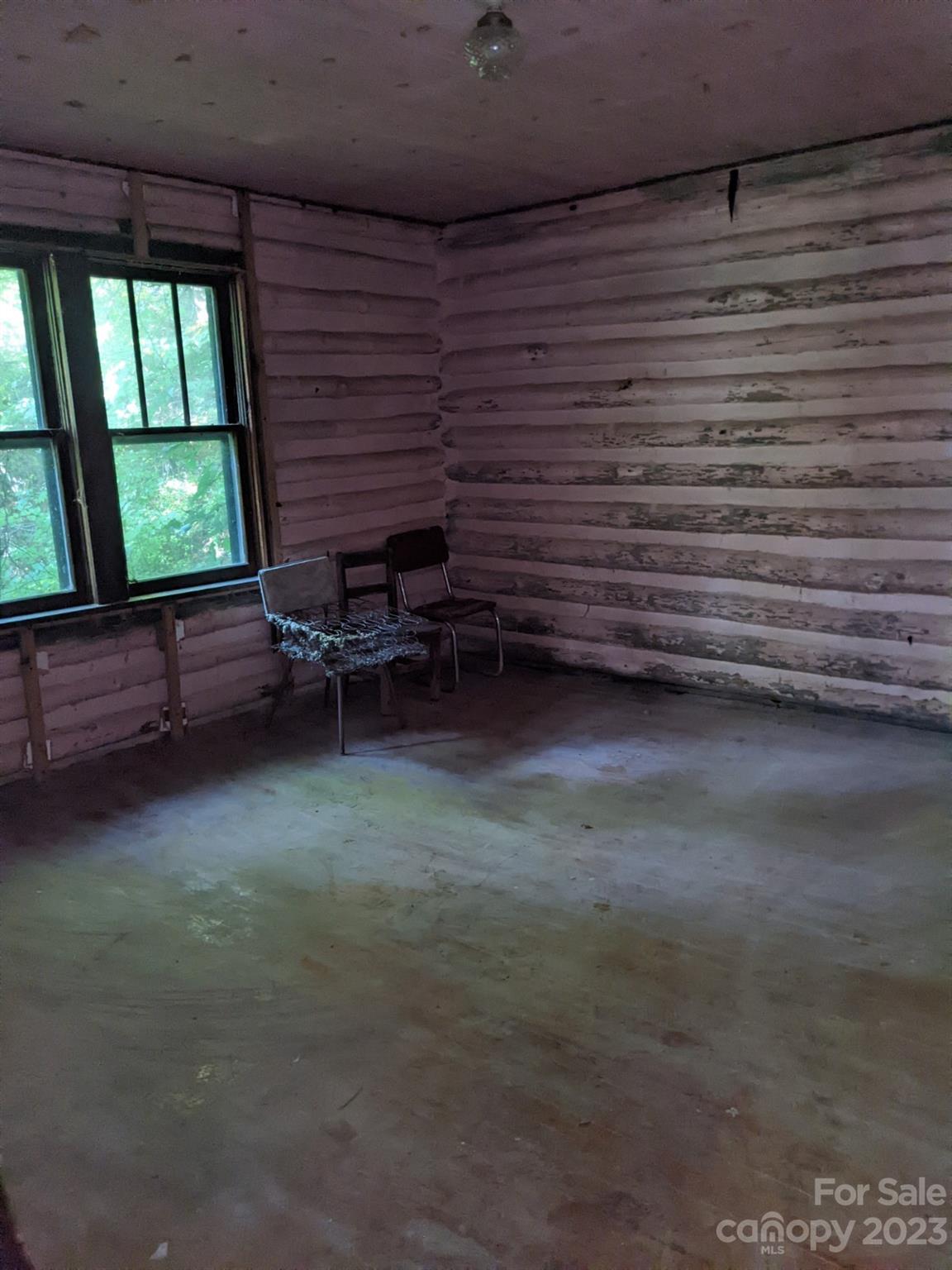 201 Clifford Fowler Road Hot Springs, NC 28743 - Photo 38 of 47 a view of room with window