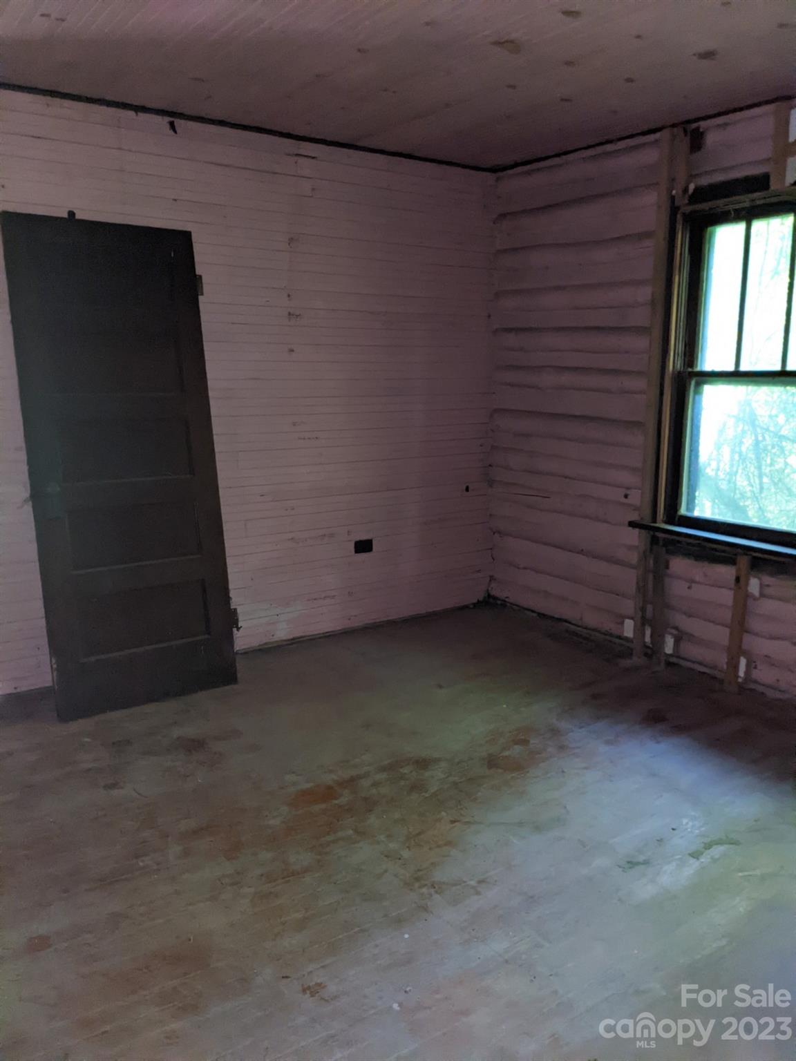 201 Clifford Fowler Road Hot Springs, NC 28743 - Photo 39 of 47 a view of a small space