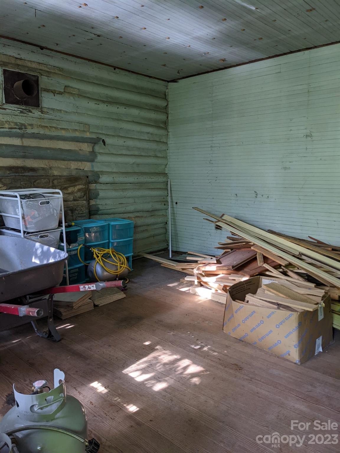 201 Clifford Fowler Road Hot Springs, NC 28743 - Photo 46 of 47 a view of a garage with parked cars