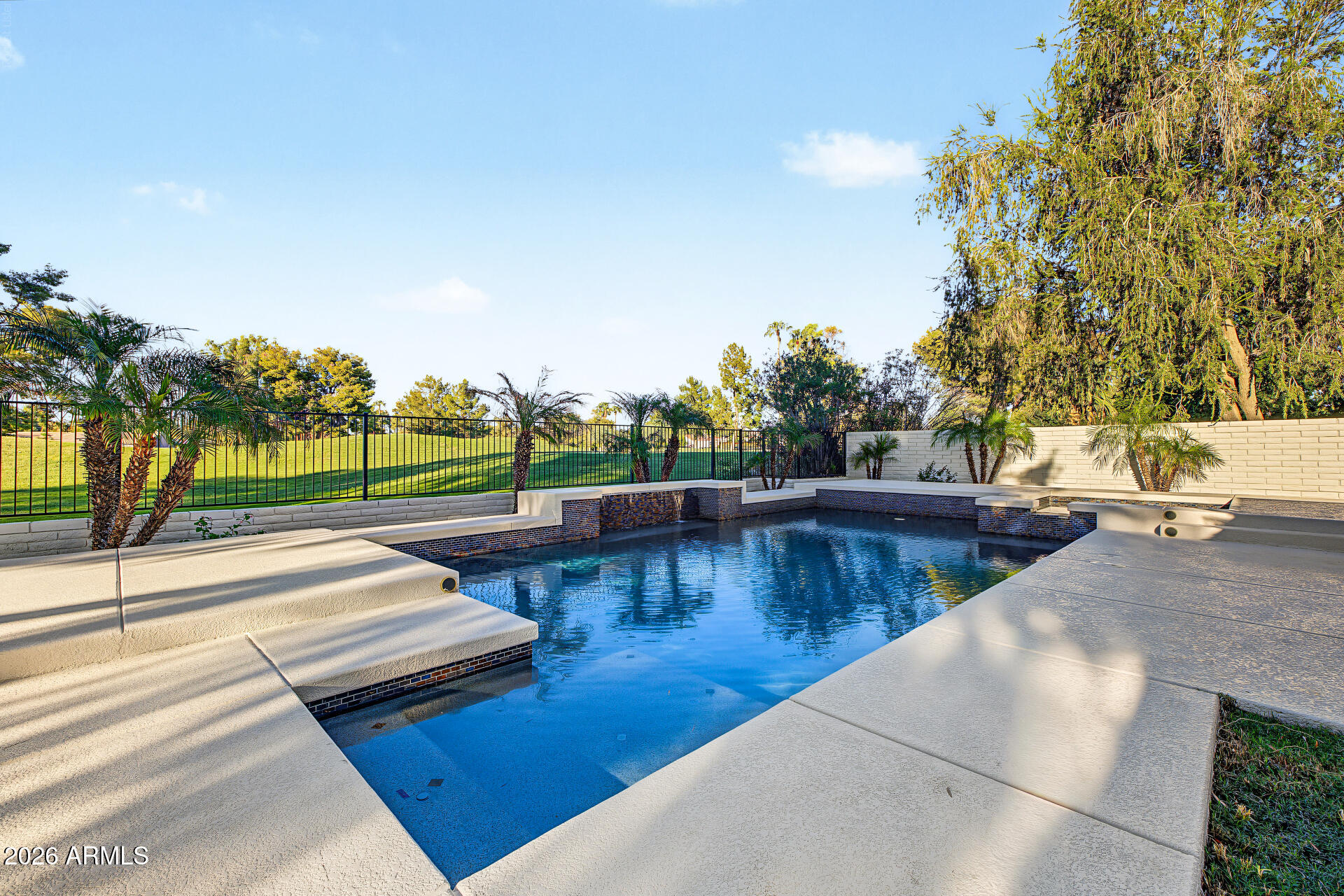 352 West Southern Hills Road Phoenix, AZ 85023 - Photo 69 of 99 91 - Southern Hills