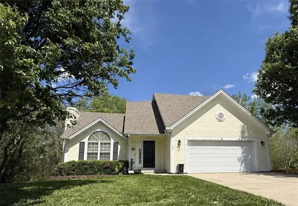$400,000 | 1110 Sarah Lane, Kearney, MO 64060