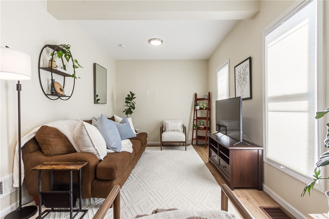 210 Henrietta Street Rochester, NY 14620 - Photo 11 of 30