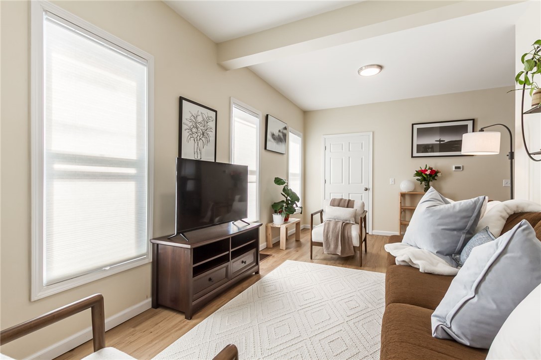 210 Henrietta Street Rochester, NY 14620 - Photo 12 of 30