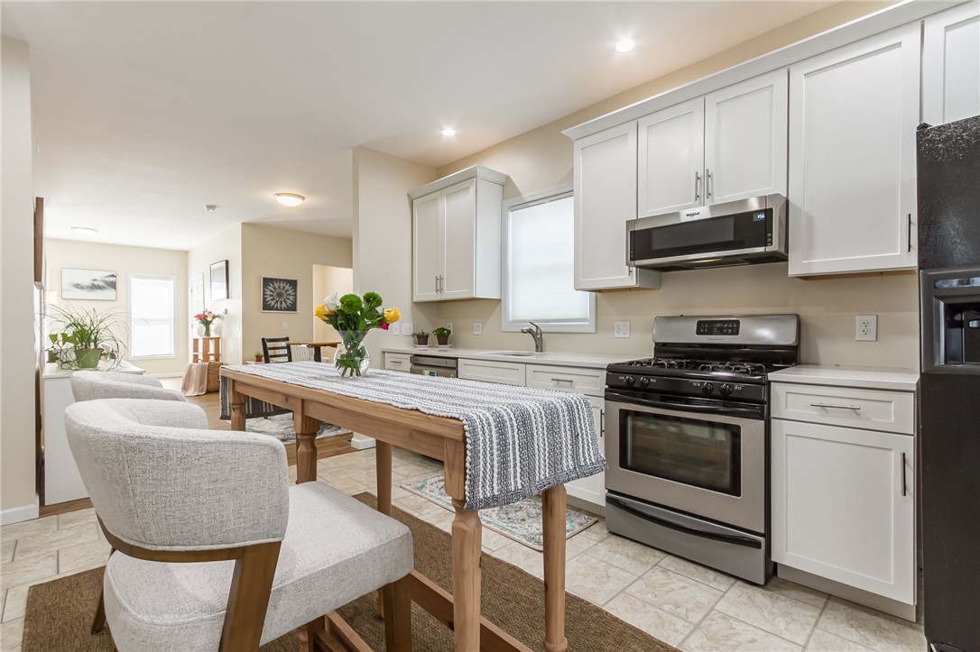 210 Henrietta Street Rochester, NY 14620 - Photo 18 of 30