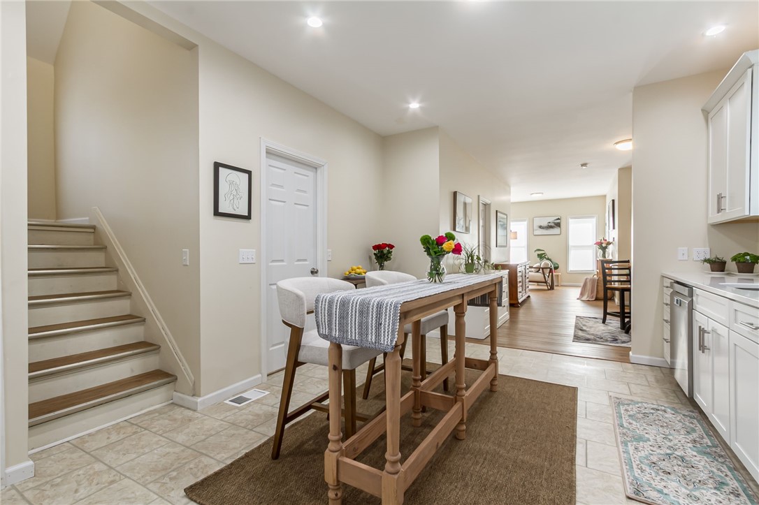 210 Henrietta Street Rochester, NY 14620 - Photo 19 of 30