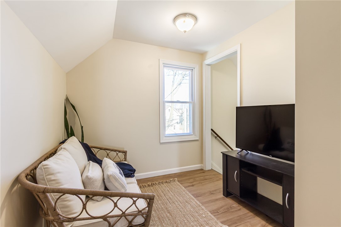 210 Henrietta Street Rochester, NY 14620 - Photo 25 of 30