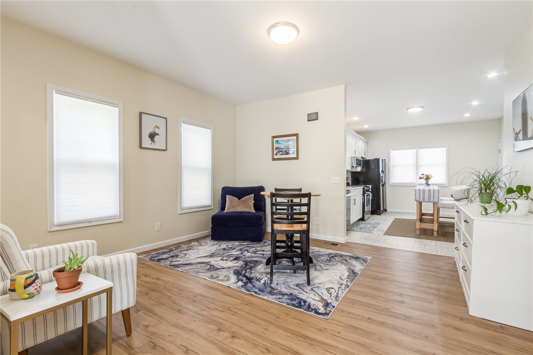 210 Henrietta Street Rochester, NY 14620 - Photo 6 of 30