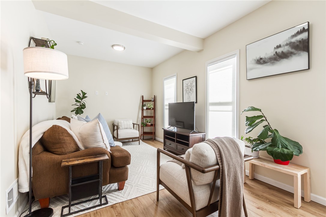 210 Henrietta Street Rochester, NY 14620 - Photo 9 of 30