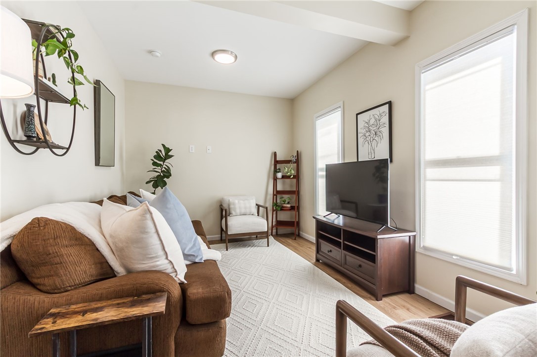 210 Henrietta Street Rochester, NY 14620 - Photo 10 of 30