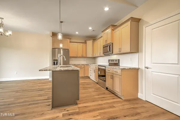 $459,900 | 185 Red Tail Ridge, Greeneville, TN 37743