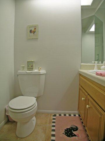 5001 Oak Ridge Road Santa Barbara, CA 93111 - Photo 16 of 24 Half Bathroom