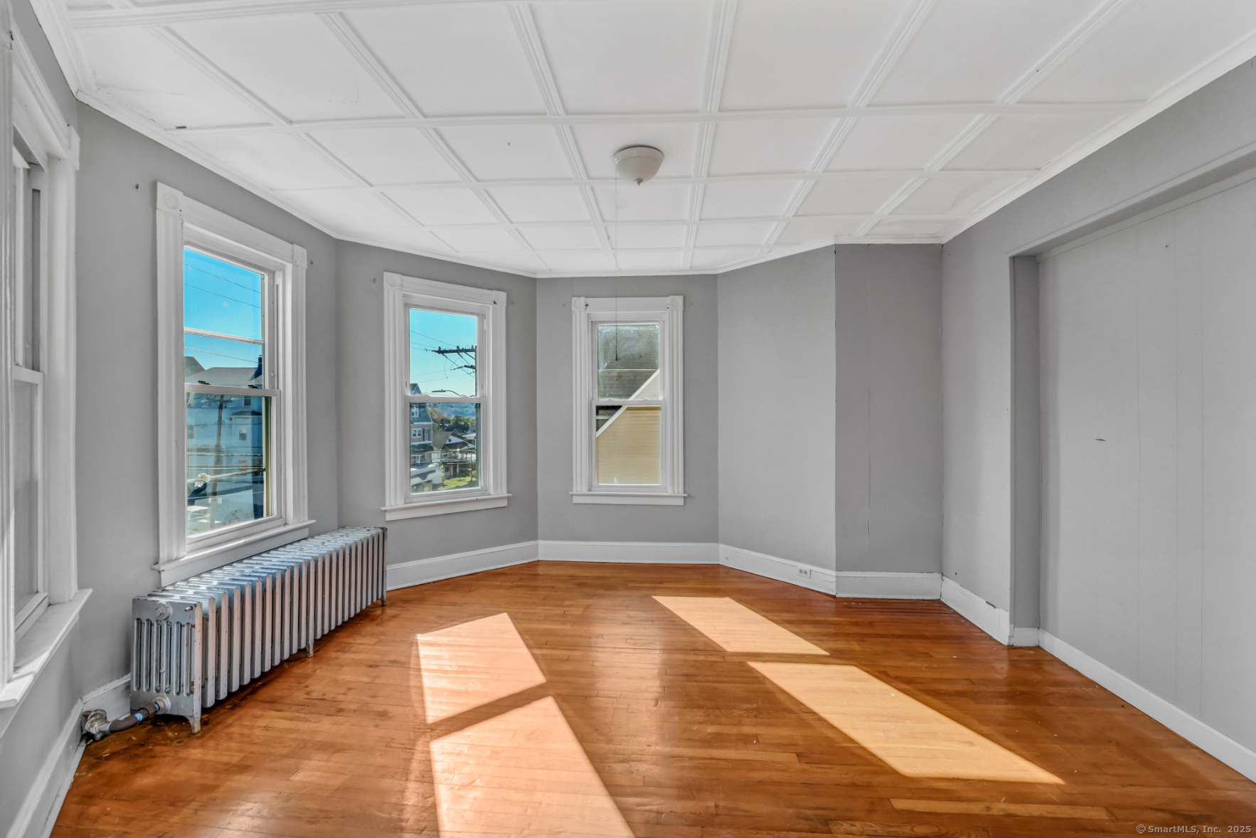 221 Willow Street Waterbury, CT 06710 - Photo 6 of 10