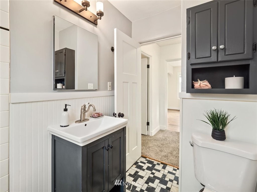 700 North 98th Street Seattle, WA 98103 - Photo 14 of 29 Gallery Image 14