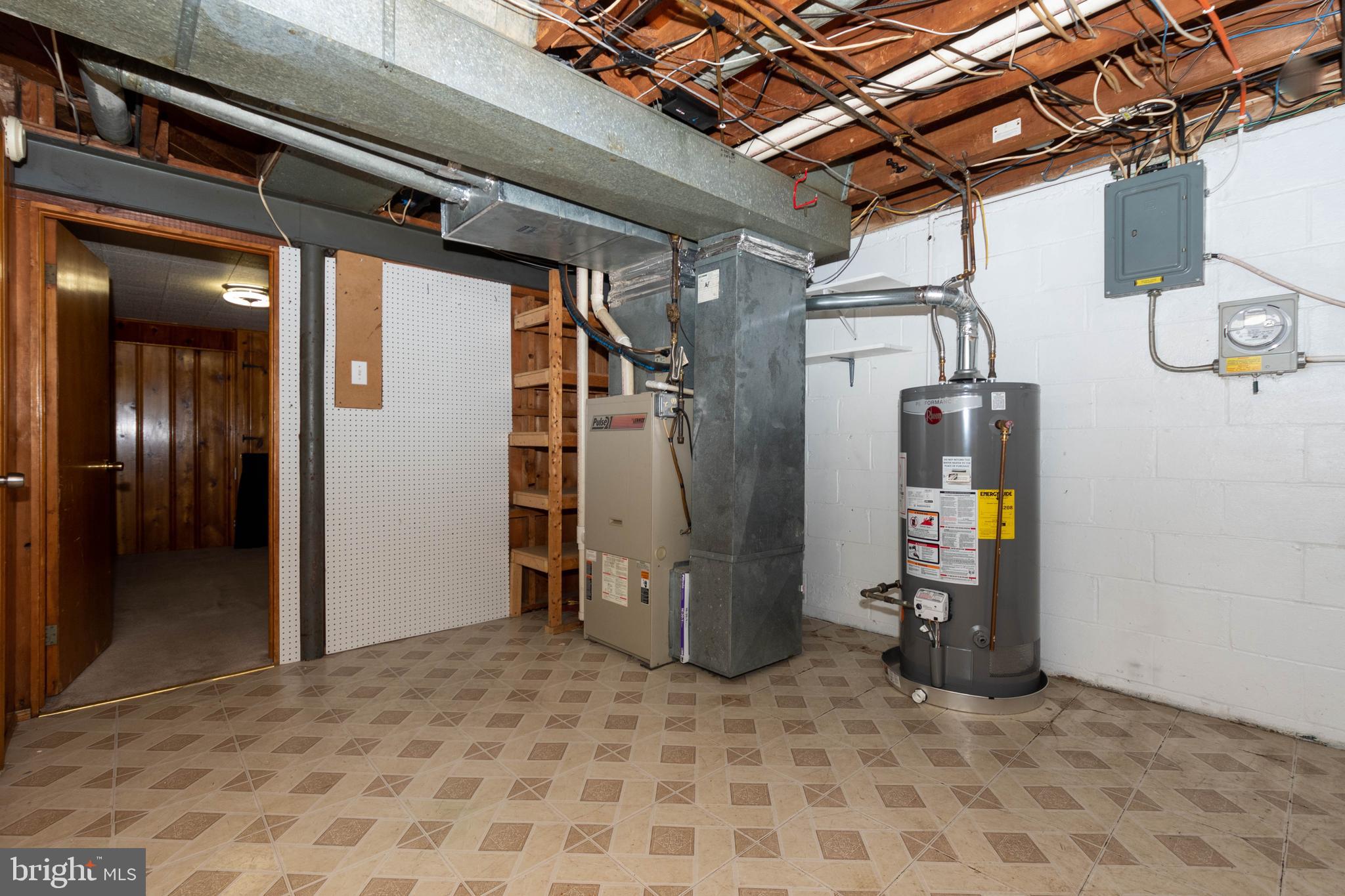 1956 Stanhope Road Baltimore, MD 21222 - Photo 22 of 26 Laundry/utility room