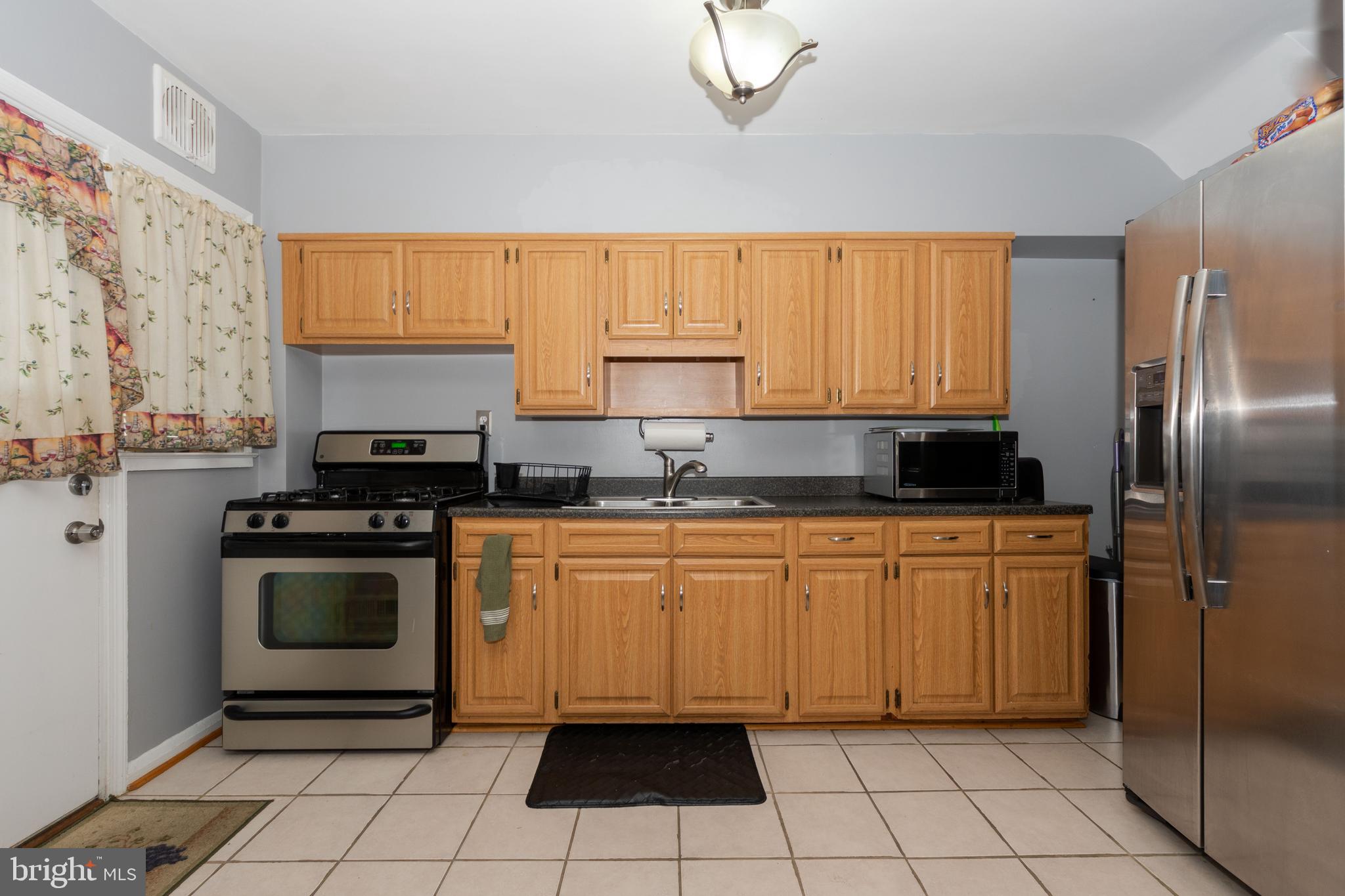 1956 Stanhope Road Baltimore, MD 21222 - Photo 10 of 26 Kitchen view 2