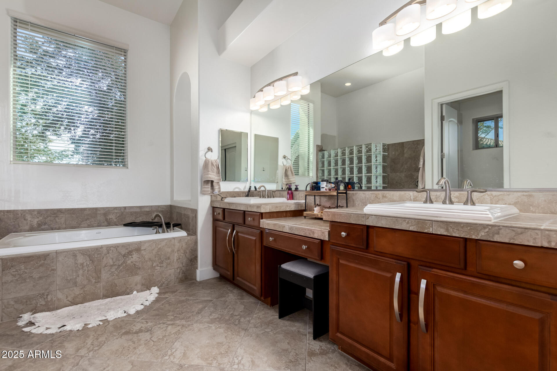 9156 West Bajada Road Peoria, AZ 85383 - Photo 33 of 97 31 Bajada