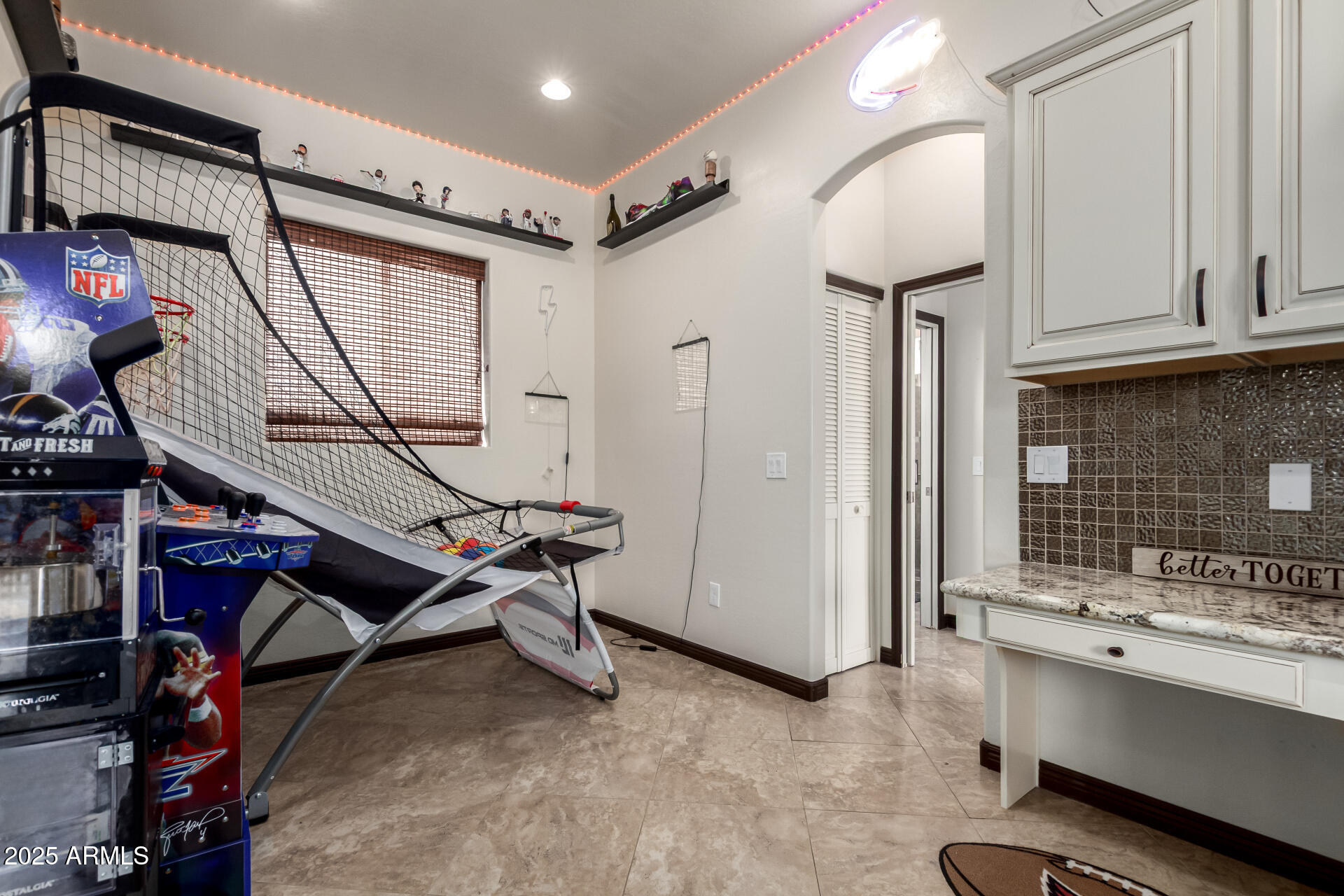 9156 West Bajada Road Peoria, AZ 85383 - Photo 44 of 88 50 Bajada