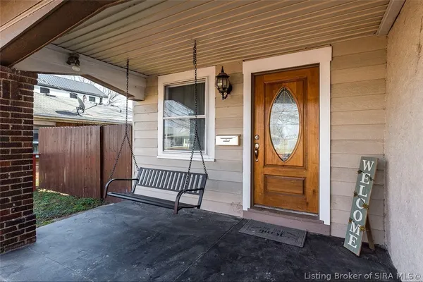 $330,000 | 431 West Market Street, Jeffersonville, IN 47130