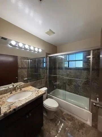$209,000 | 5414 Venetia Court, Unit H, Boynton Beach, FL 33437