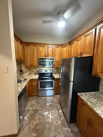$209,000 | 5414 Venetia Court, Unit H, Boynton Beach, FL 33437