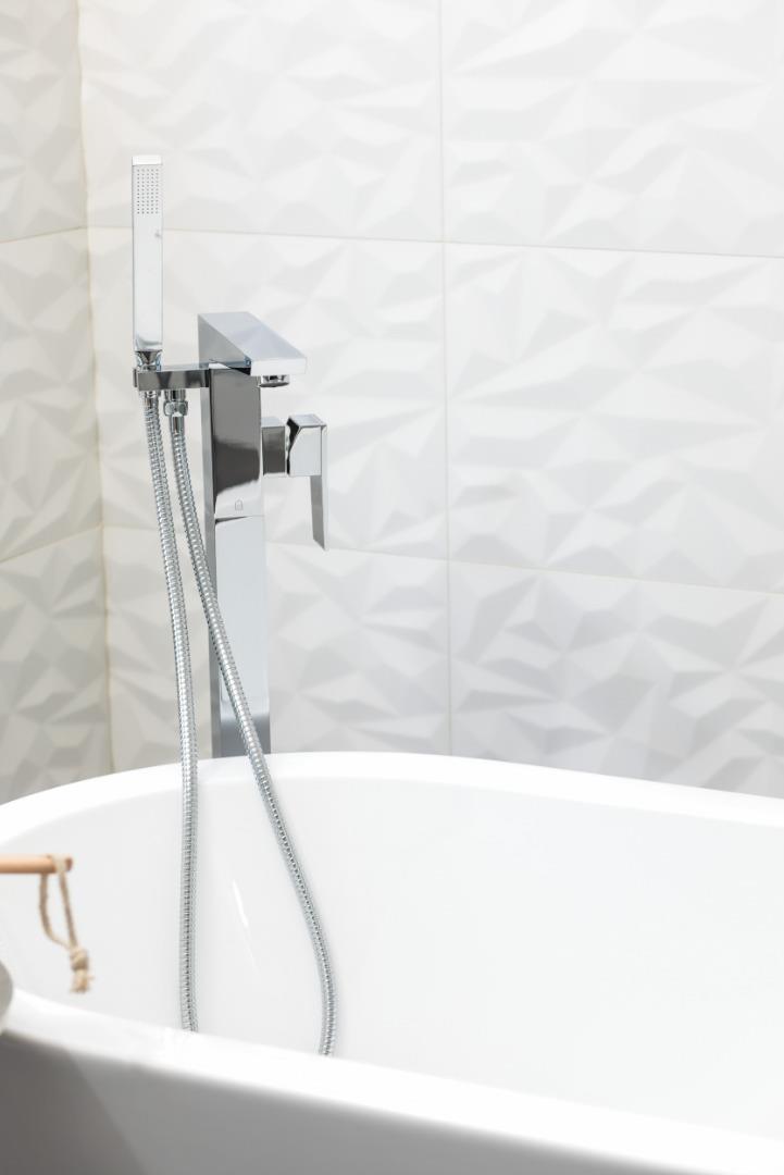 249 Monroe Drive Mountain View, CA 94040 - Photo 26 of 50 a bathroom with a bathtub