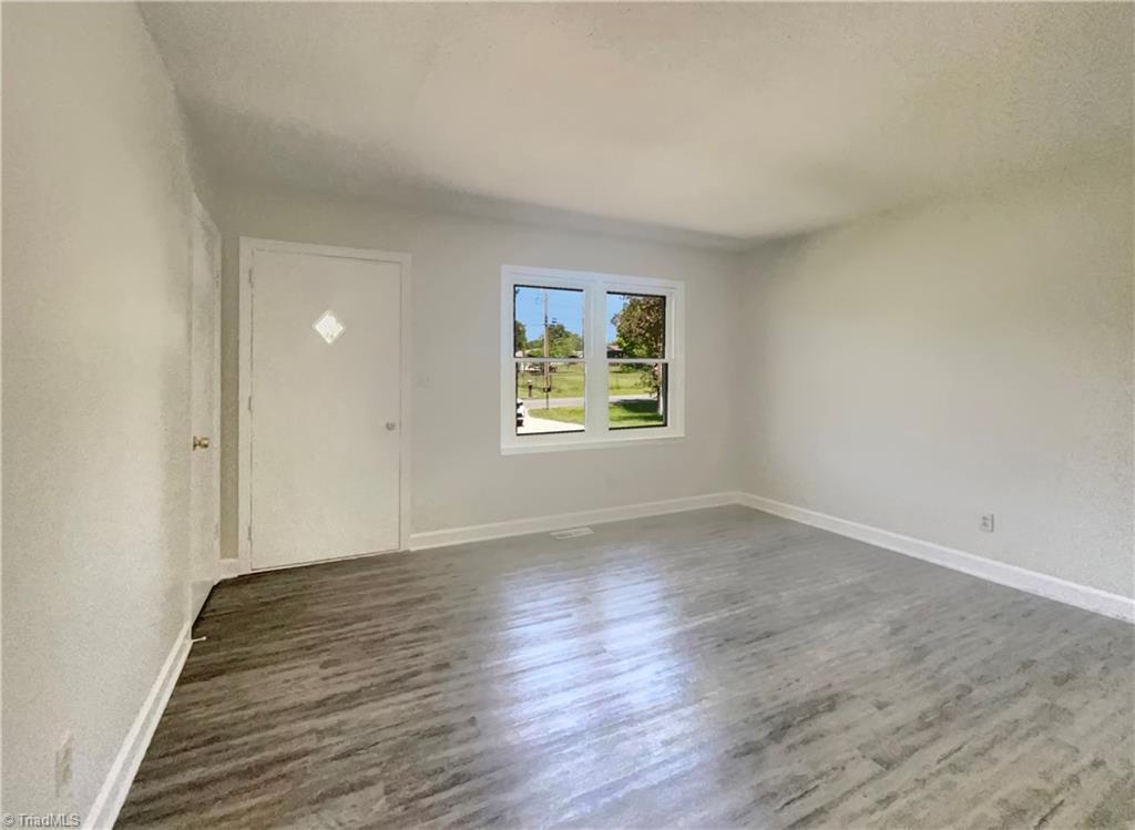403 Heitman Road Thomasville, NC 27360 - Photo 12 of 18 Gallery Image 12