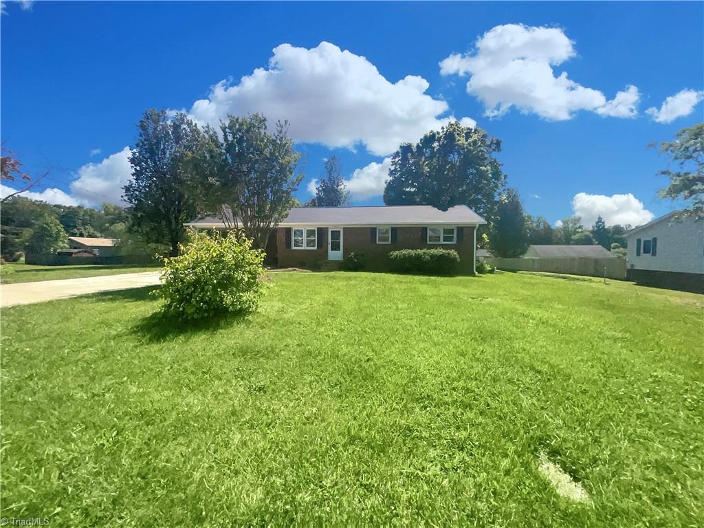 403 Heitman Road Thomasville, NC 27360 - Photo 9 of 18 Gallery Image 9
