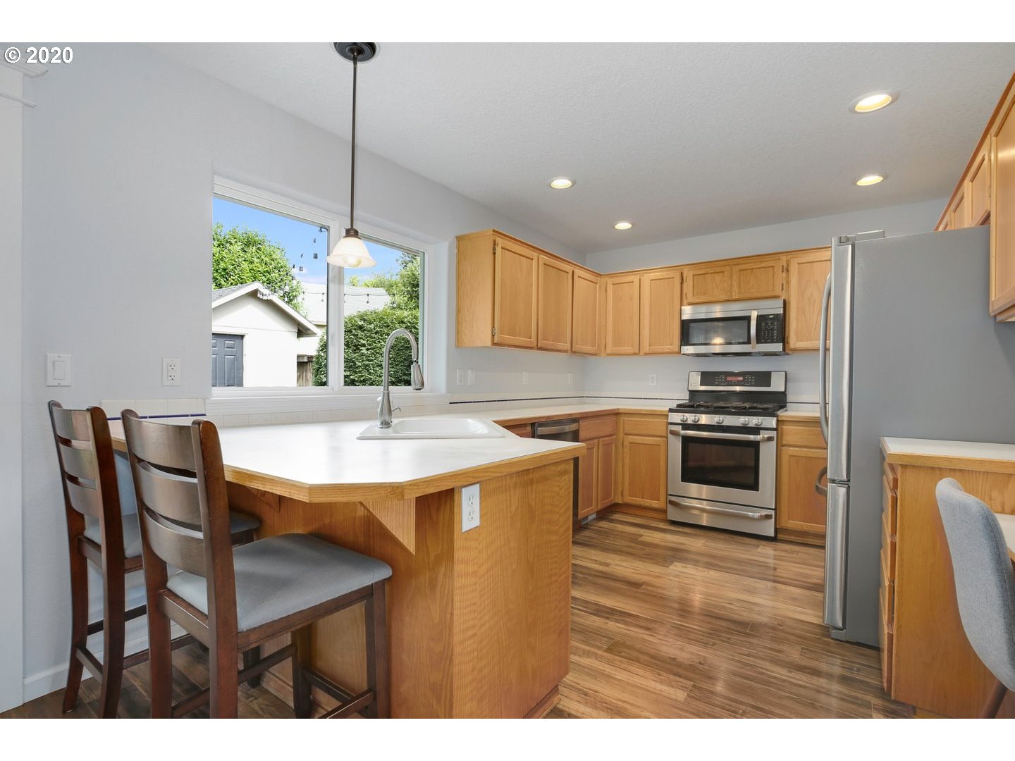 9333 Southwest Fast Place Portland, OR 97223 - Photo 13 of 32 Gallery Image 13