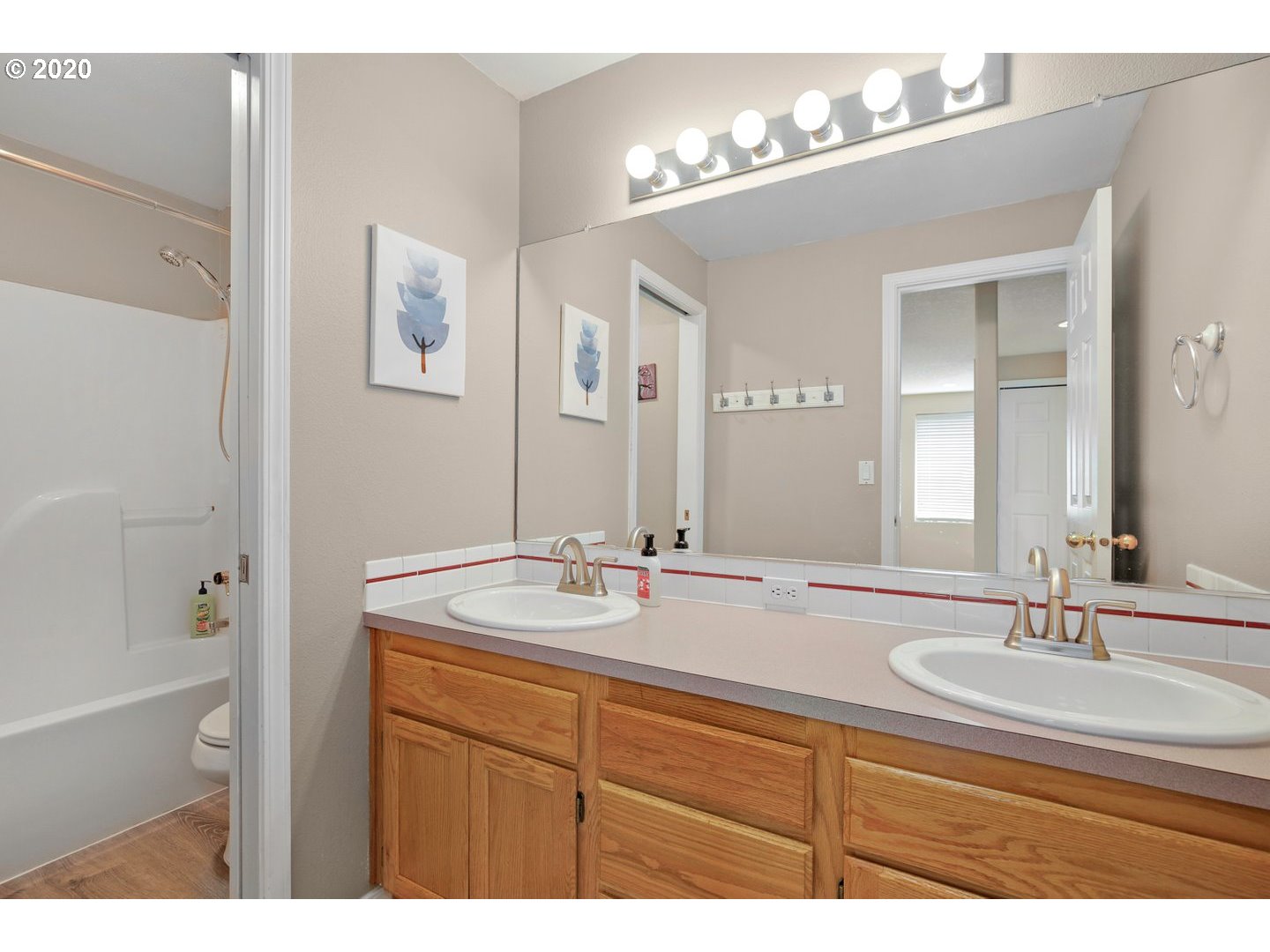 9333 Southwest Fast Place Portland, OR 97223 - Photo 24 of 32 Gallery Image 24