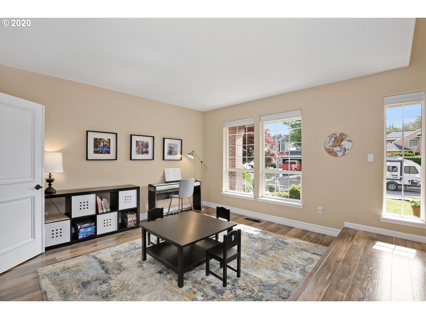 9333 Southwest Fast Place Portland, OR 97223 - Photo 5 of 32 Gallery Image 5