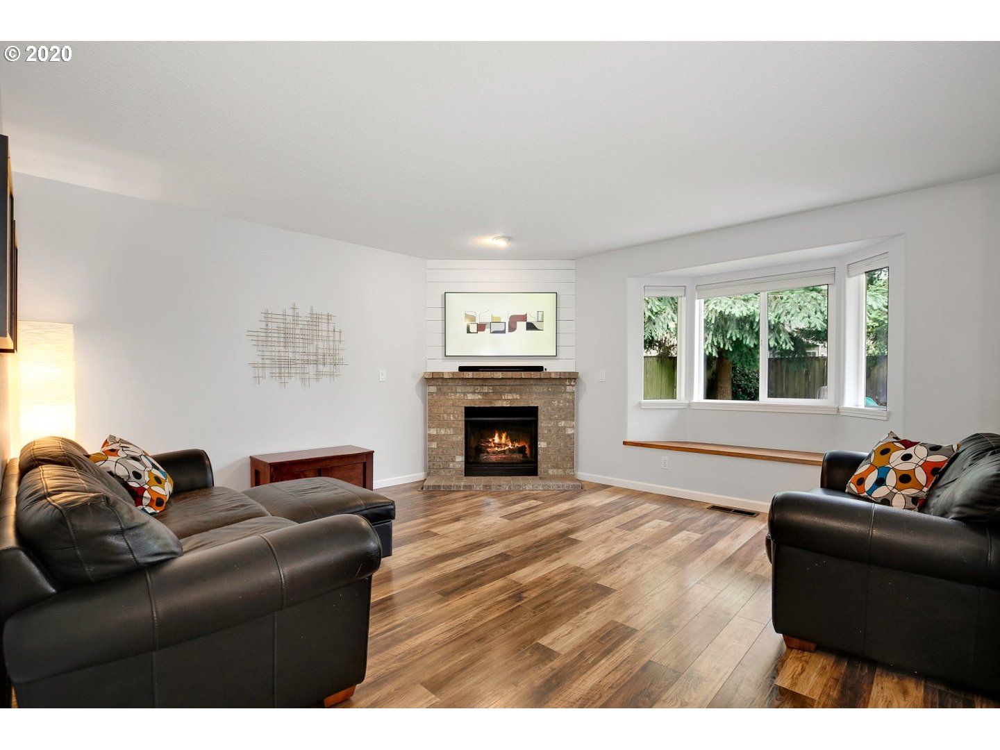 9333 Southwest Fast Place Portland, OR 97223 - Photo 8 of 32 Gallery Image 8